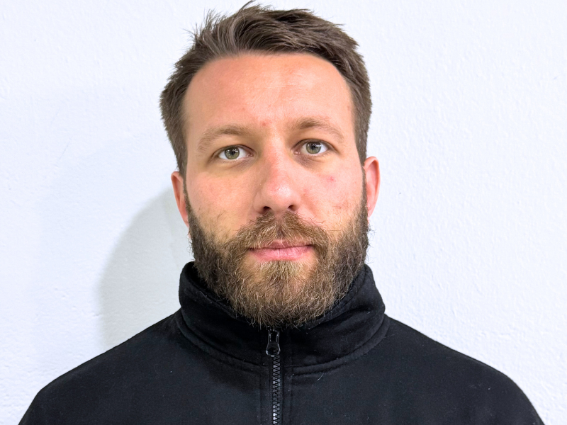 Equipo VanLife León, Alejandro El Gerente