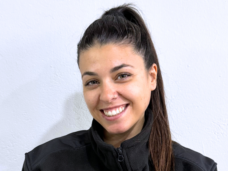 Equipo VanLife León, Lola La de Marketing 